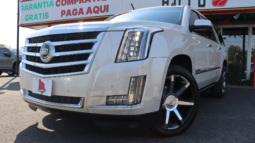 CADILLAC ESCALADE 2015