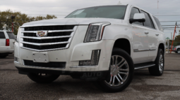 CADILLAC ESCALADE 2017