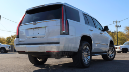 CADILLAC ESCALADE 2017