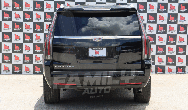 CADILLAC ESCALADE 2018