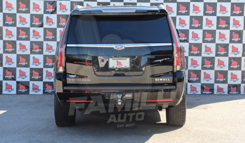 
								CADILLAC ESCALADE 2017 full									