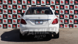 MERCEDES BENZ C-300 2015