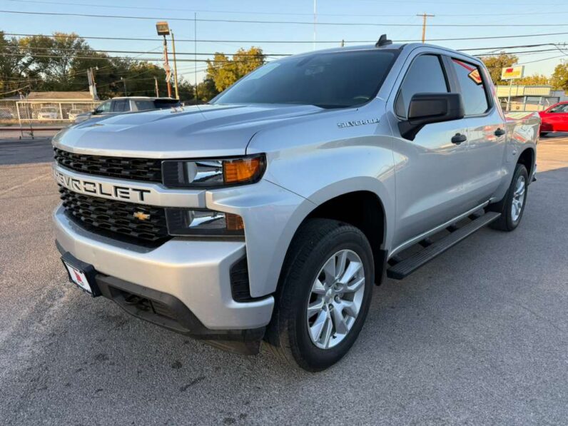 
								CHEVROLET SILVERADO 2021 full									