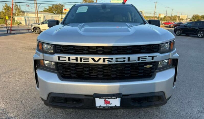 
								CHEVROLET SILVERADO 2021 full									