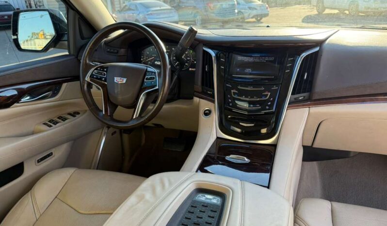 
								CADILLAC ESCALADE 2015 full									