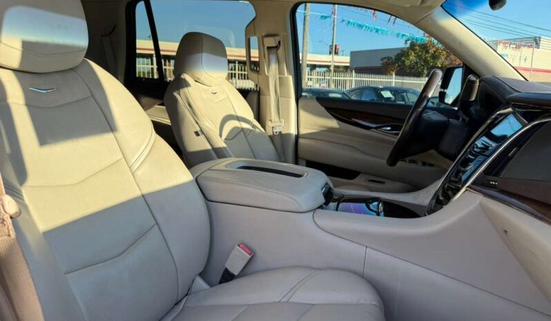 
								CADILLAC ESCALADE 2015 full									