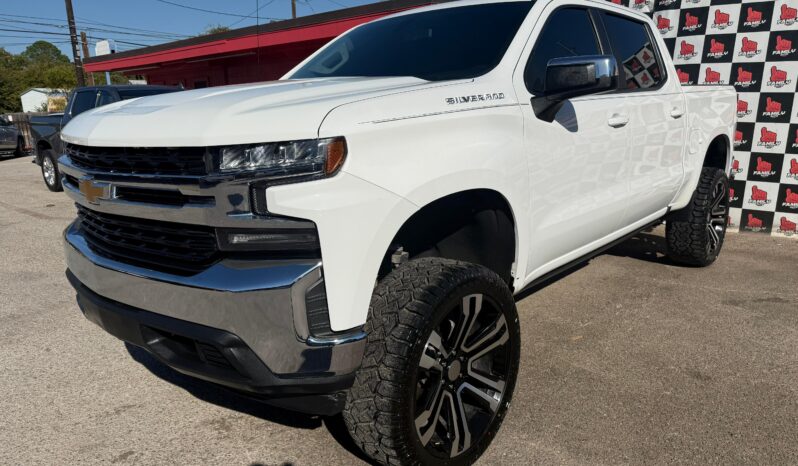 
								CHEVROLET SILVERADO 2019 full									
