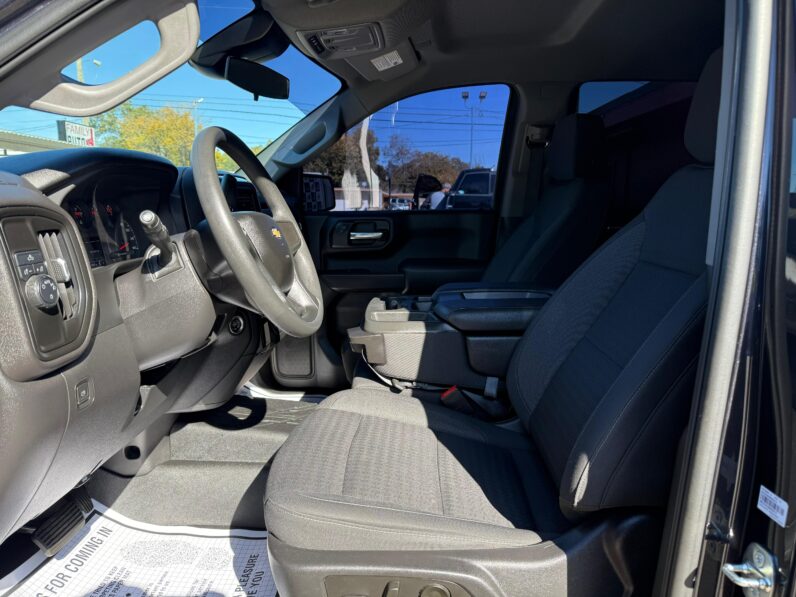 
								CHEVROLET SILVERADO 2023 full									