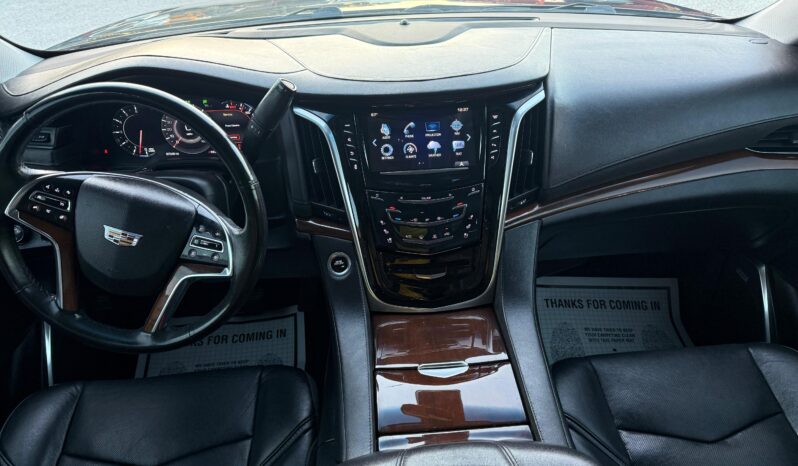 
								CADILLAC ESCALADE 2019 full									