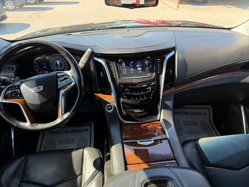 
								CADILLAC ESCALADE 2019 full									