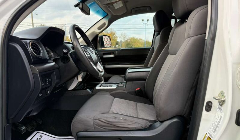 
								TOYOTA TUNDRA 2017 full									