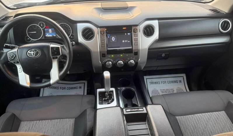 
								TOYOTA TUNDRA 2017 full									