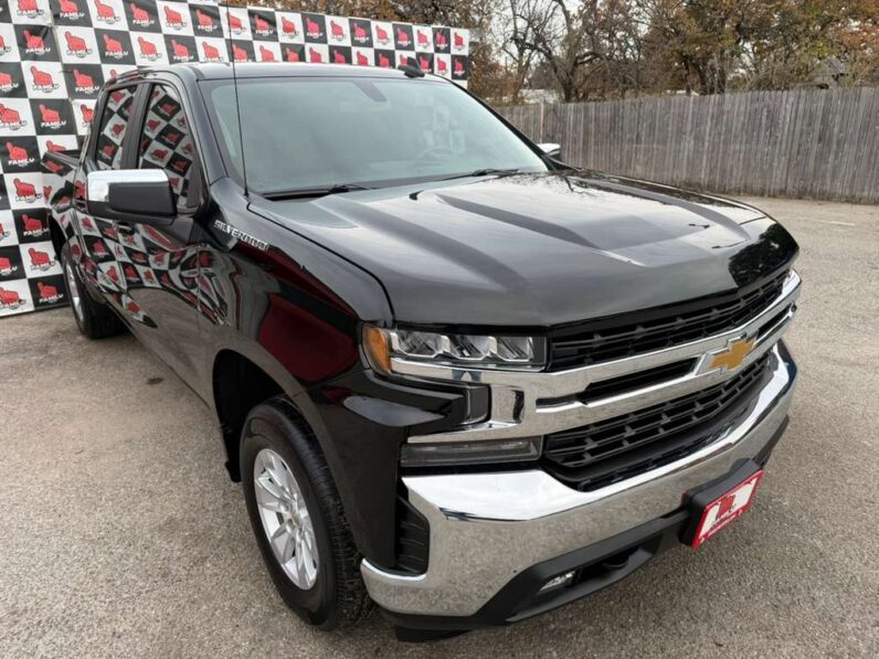 
								CHEVROLET SILVERADO 2020 full									