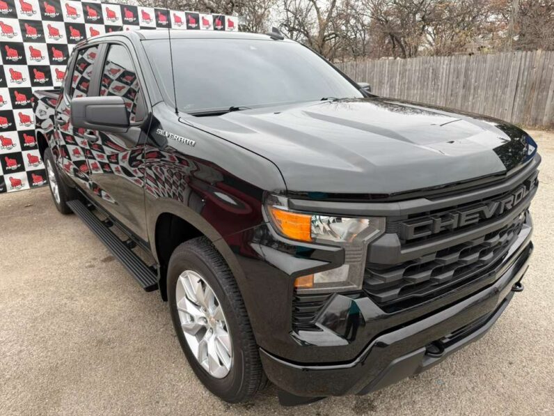 
								CHEVROLET SILVERADO 2024 full									