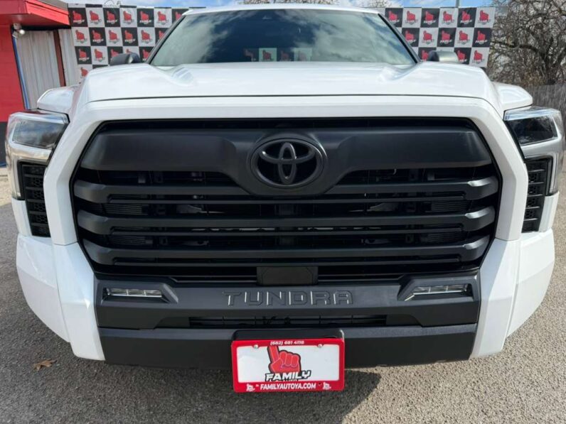 
								TOYOTA TUNDRA 2025 full									