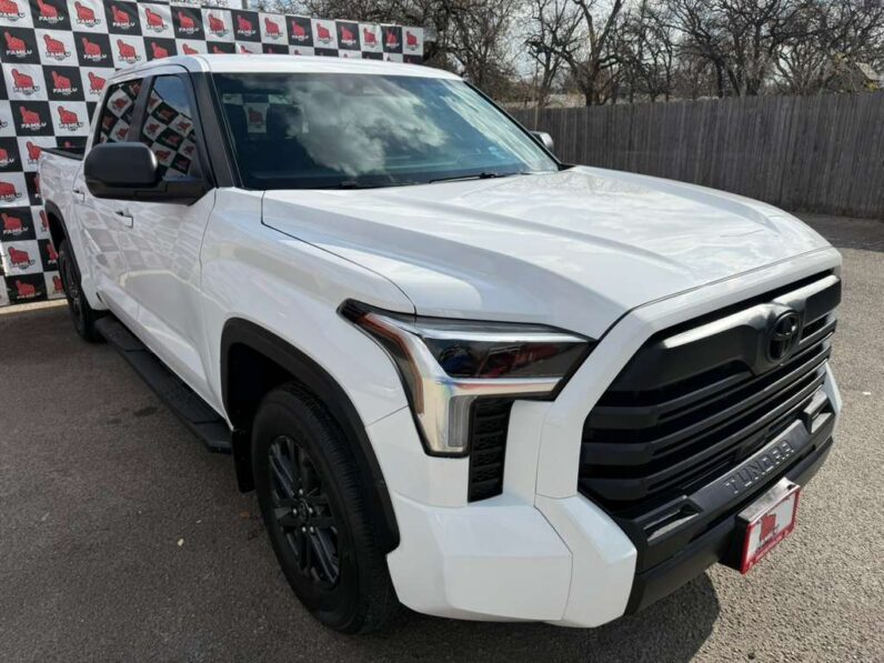 
								TOYOTA TUNDRA 2025 full									