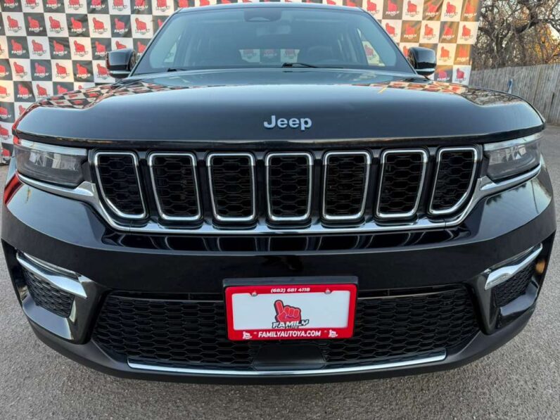 
								JEEP GRAND CHEROKEE 2023 full									