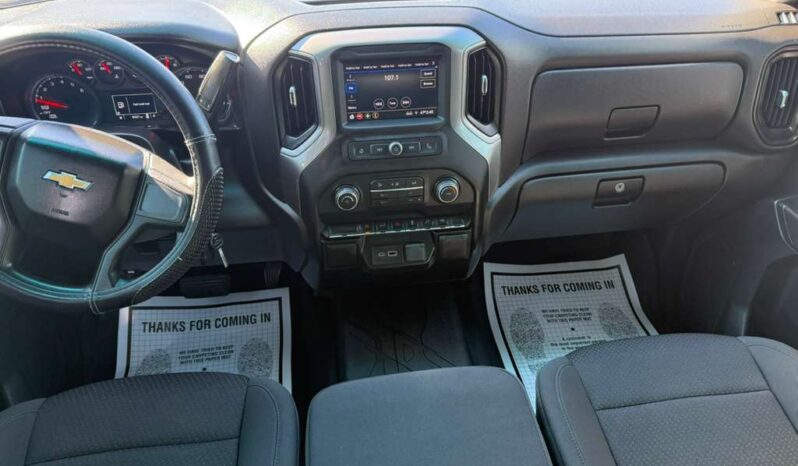 
								CHEVROLET SILVERADO 2021 full									