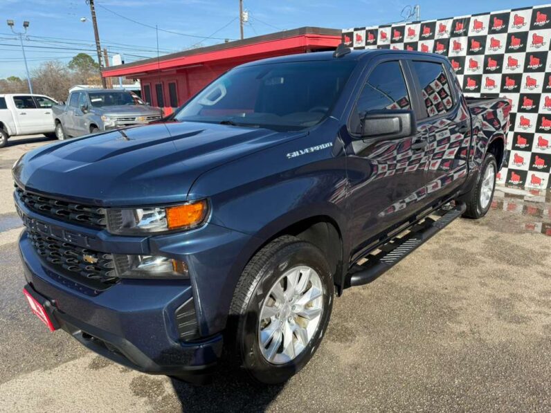 
								CHEVROLET SILVERADO 2021 full									