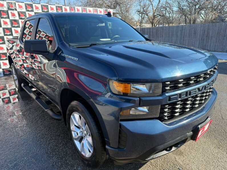 
								CHEVROLET SILVERADO 2021 full									