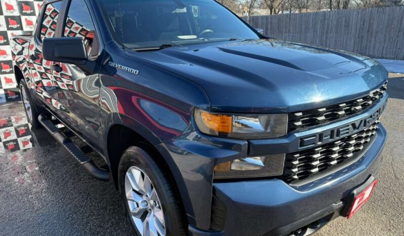 
								CHEVROLET SILVERADO 2021 full									