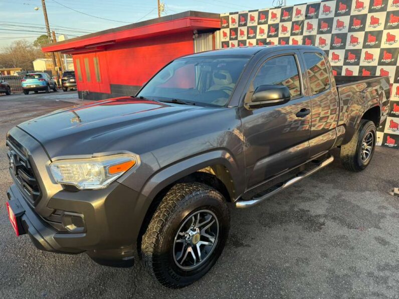 
								TOYOTA TACOMA 2017 full									