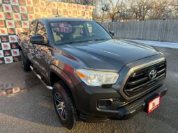 TOYOTA TACOMA 2017
