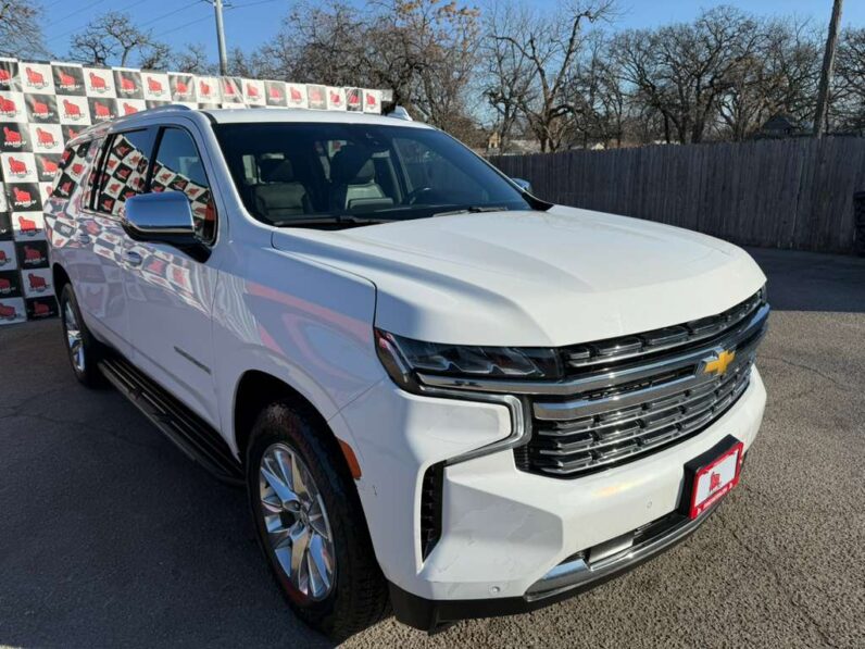 
								CHEVROLET SUBURBAN 2023 full									