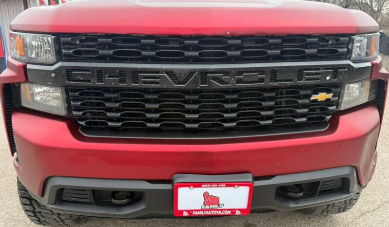 
								CHEVROLET SILVERADO 2021 full									