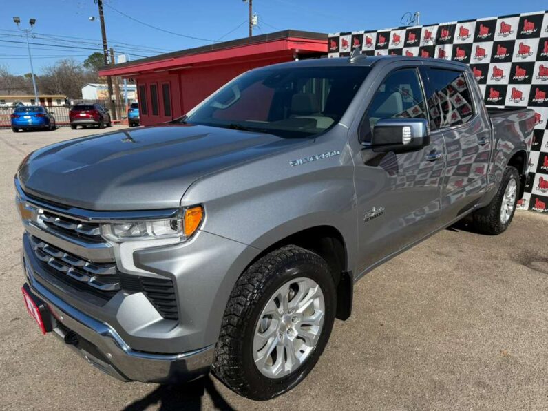 
								CHEVROLET SILVERADO 2024 full									