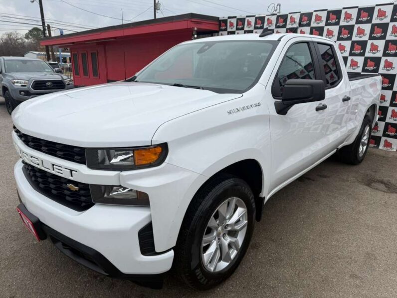 
								CHEVROLET SILVERADO 2022 full									