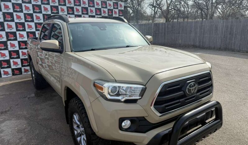 TOYOTA TACOMA 2018