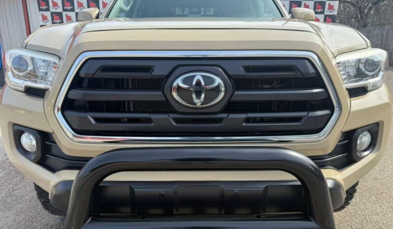 TOYOTA TACOMA 2018