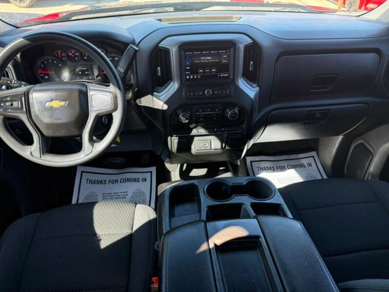 
								CHEVROLET SILVERADO 2021 full									