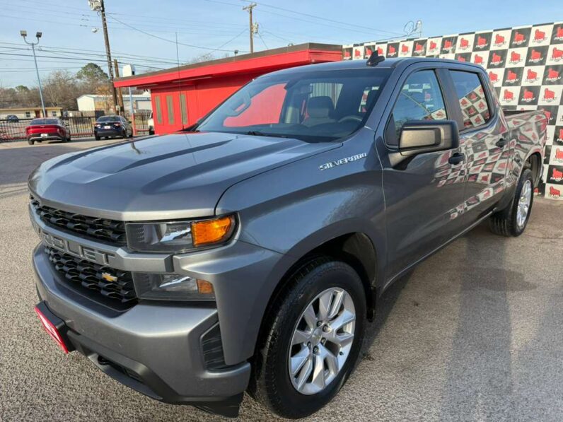 
								CHEVROLET SILVERADO 2021 full									