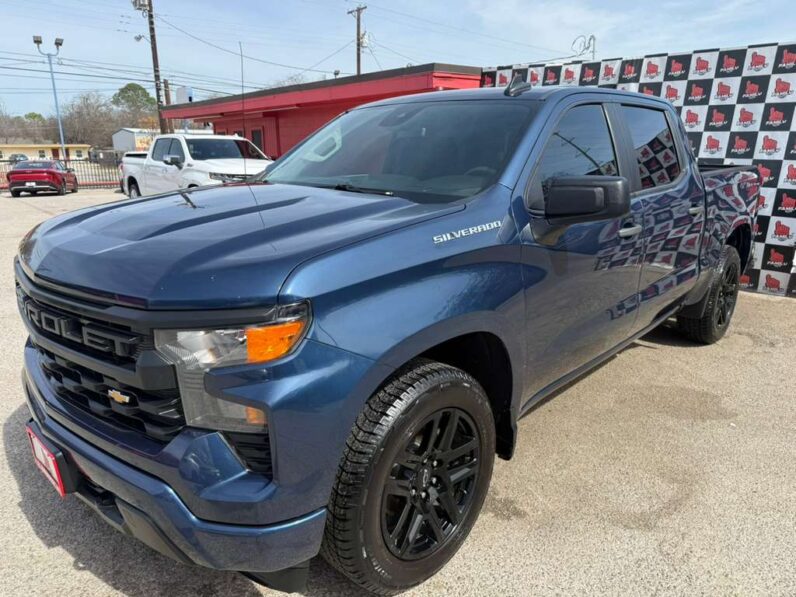 
								CHEVROLET SILVERADO 2022 full									