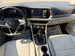 VOLKSWAGEN JETTA 2024