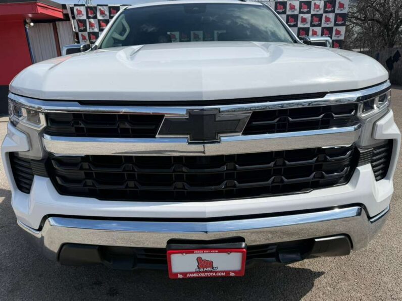 
								CHEVROLET SILVERADO 2022 full									