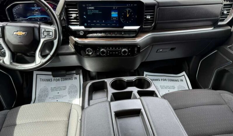 CHEVROLET SILVERADO 2024