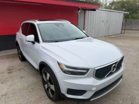 VOLVO XC 40 2020