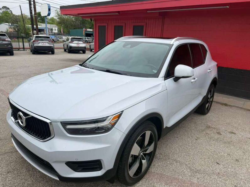 
								VOLVO XC 40 2020 full									