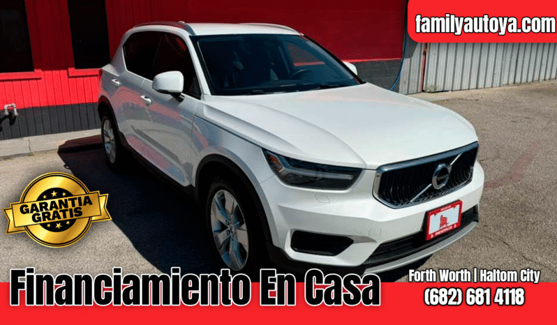 VOLVO XC40 2022