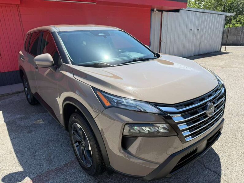 
								NISSAN ROGUE 2025 full									