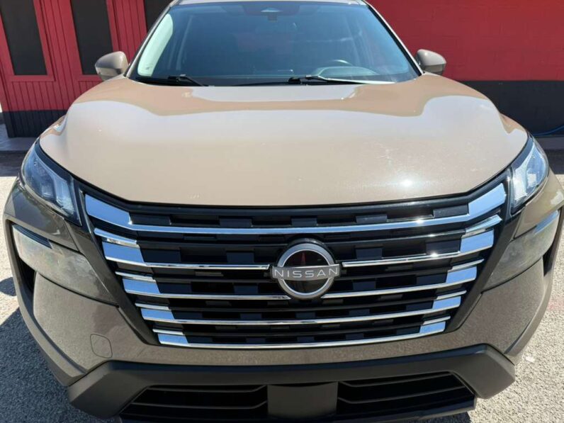 
								NISSAN ROGUE 2025 full									