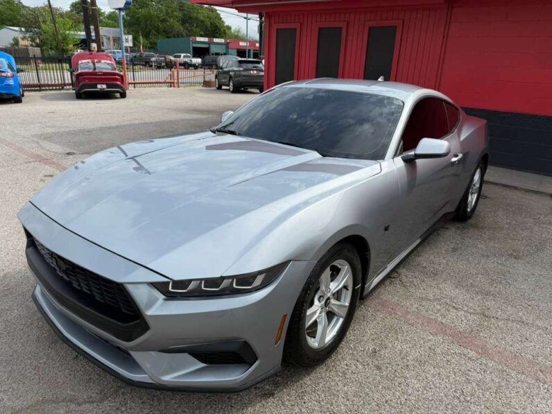 
								FORD MUSTANG 2024 full									