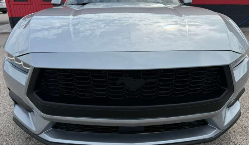 FORD MUSTANG 2024