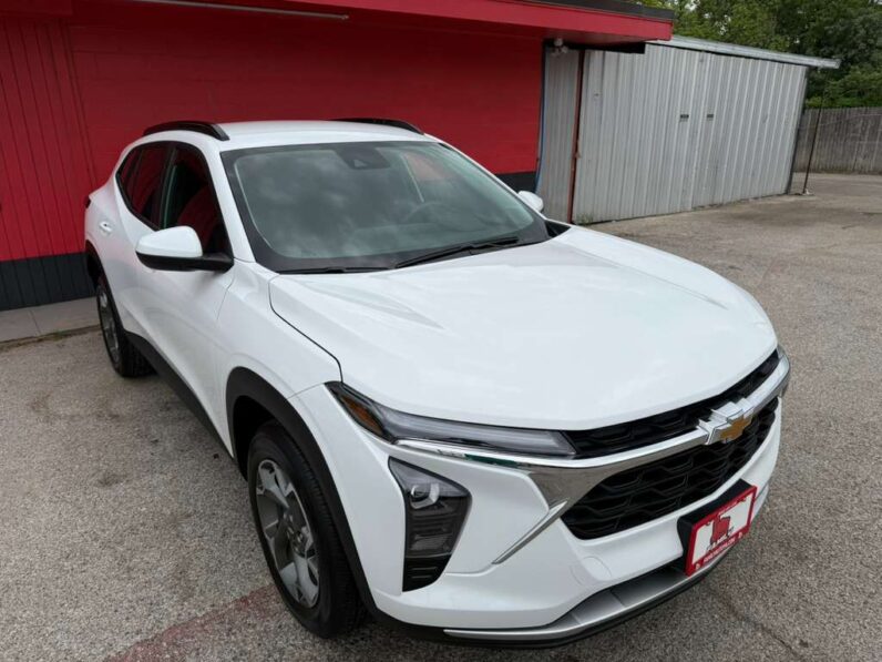 
								CHEVROLET TRAX 2025 full									