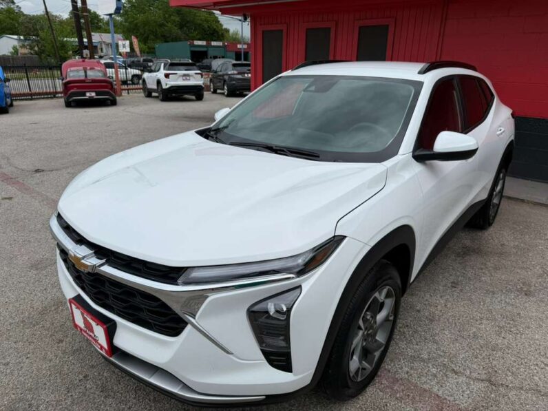 
								CHEVROLET TRAX 2025 full									