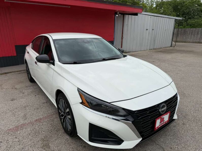 
								NISSAN ALTIMA 2025 full									