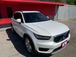 VOLVO XC40 2022